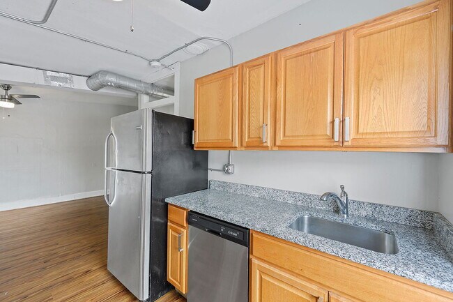 Foto del edificio - 60 W McMillan St