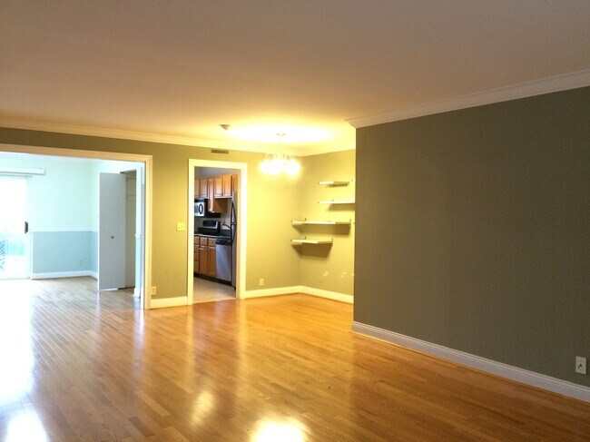 Foto del edificio - 2270 Madison Rd