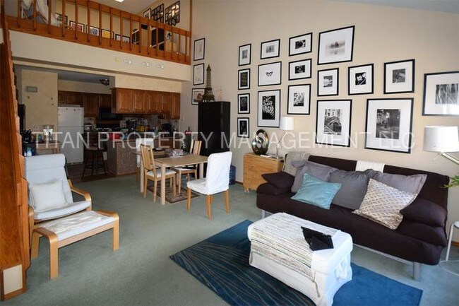 Foto del edificio - 2480 W Glendale Ave