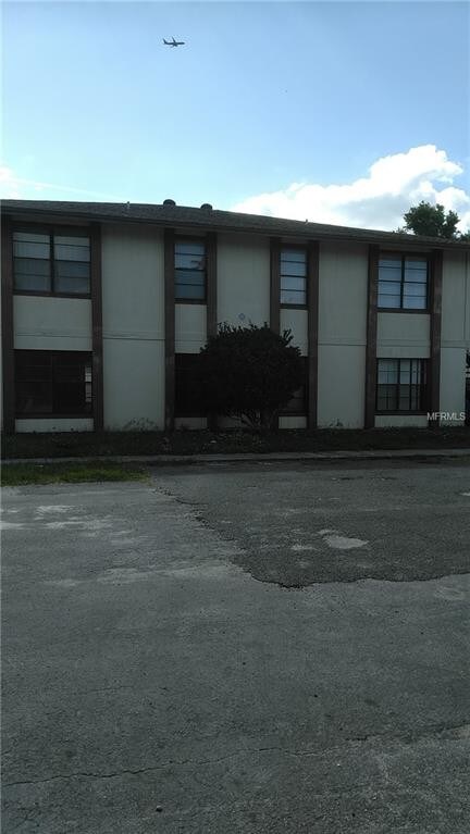 Primary Photo - 8420 Camden St