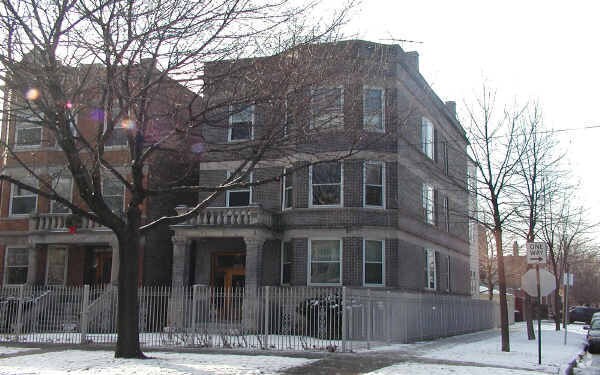 Photo form 1/18/2005 - 4954 N Winchester Ave