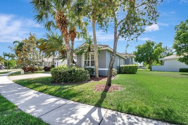 Building Photo - 6579 Pavone St