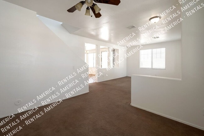 Building Photo - 2715 S Cupertino Dr