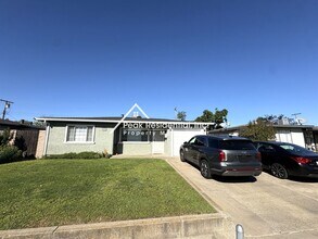 Building Photo - 5934 69th St