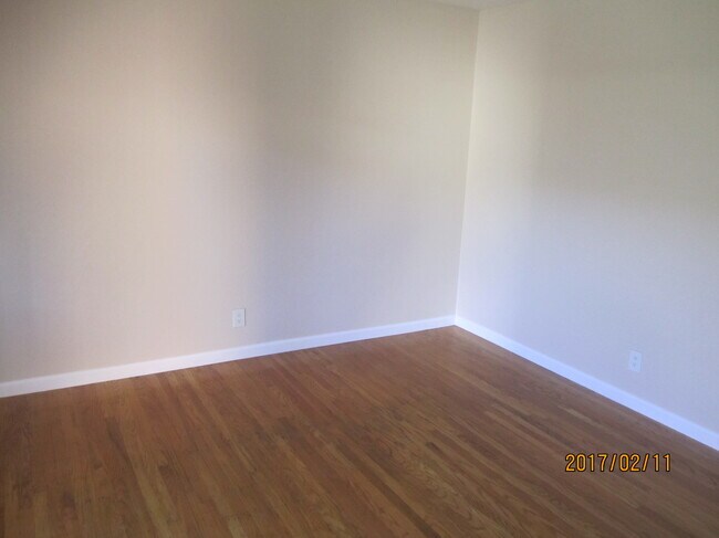 Foto del edificio - 2370 Homestead Rd