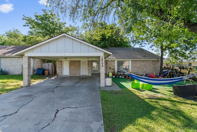 Foto del edificio - 10503 Little Pebble Dr