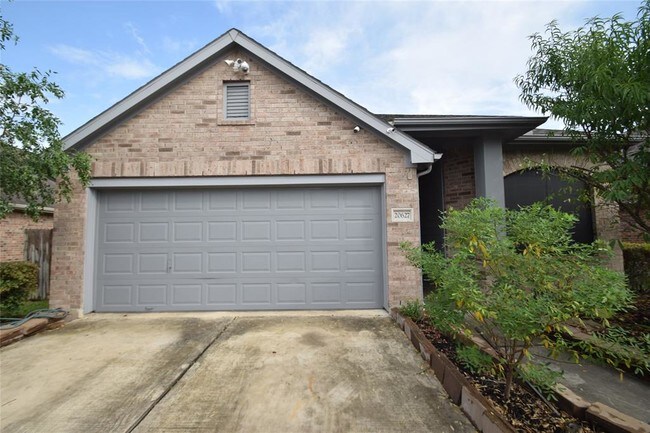 Building Photo - 20627 Laurel Rain Ct