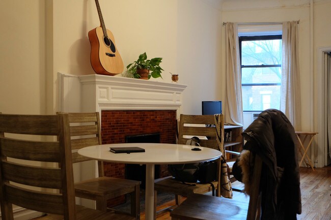 Foto del edificio - 532 W 114th St