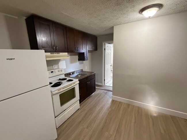 Building Photo - West Galbraith Apartments