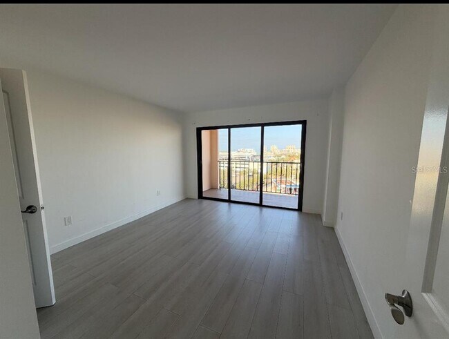 Building Photo - 51 Island Way