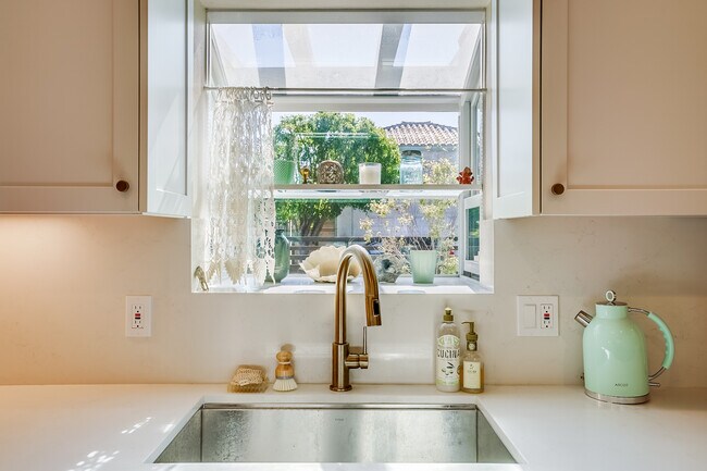 Foto del edificio - 1511 Lucille Ave