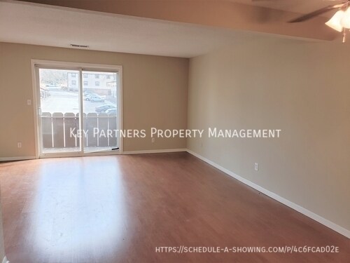 Foto del edificio - 6212 Robinson St