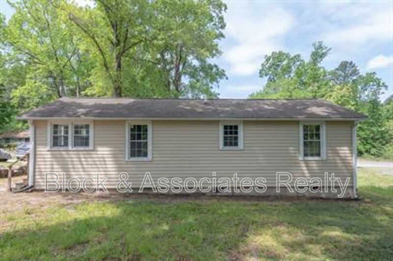 828 Roane St, Durham, NC 27704 House Rental in Durham, NC