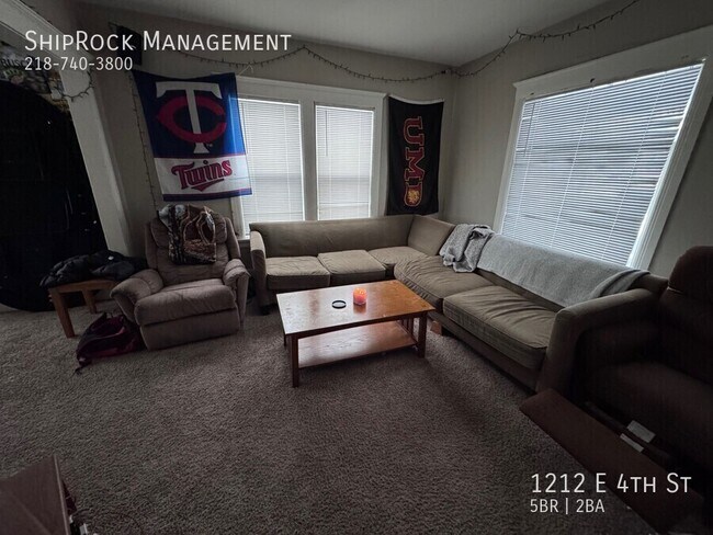 Foto del edificio - 1212 E 4th St