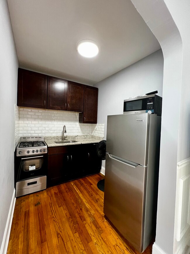Building Photo - 4427 N Seeley Ave