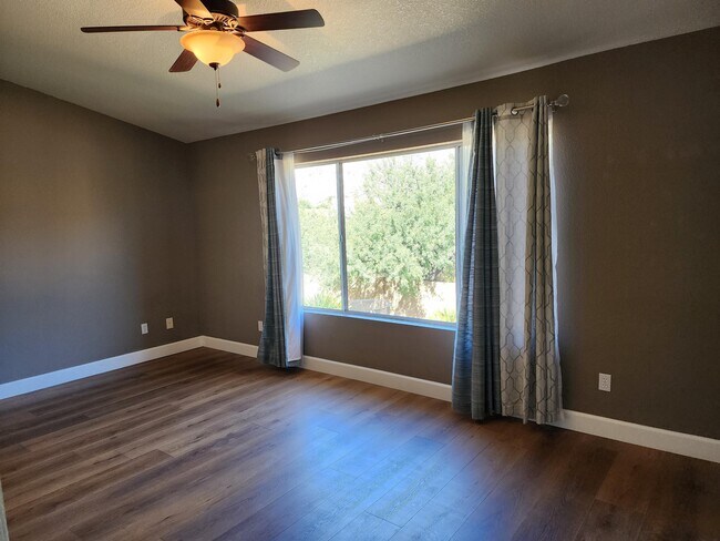 Foto del edificio - 7775 E Castle Valley Way