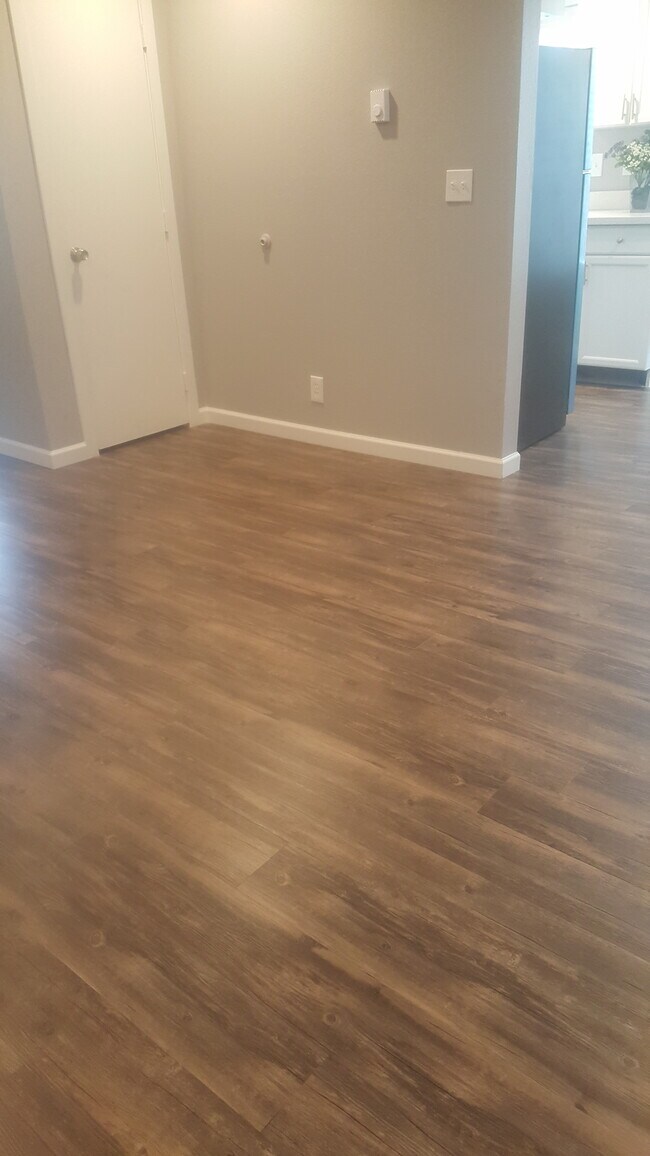 Foto del edificio - 715 N 95th St