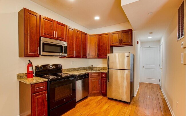 Foto del edificio - 1518 W Diamond St