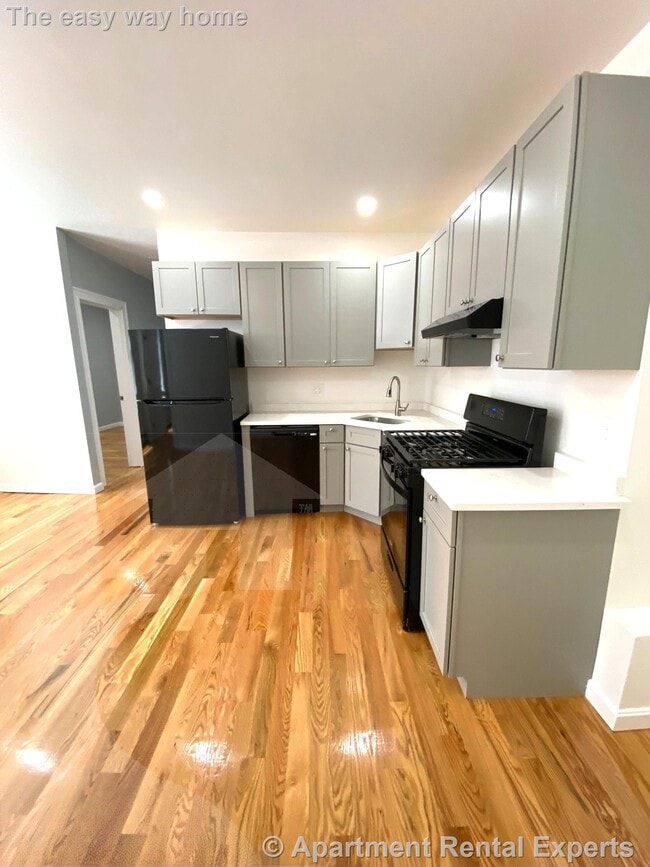 Photo - 119 Harvard St Apartment