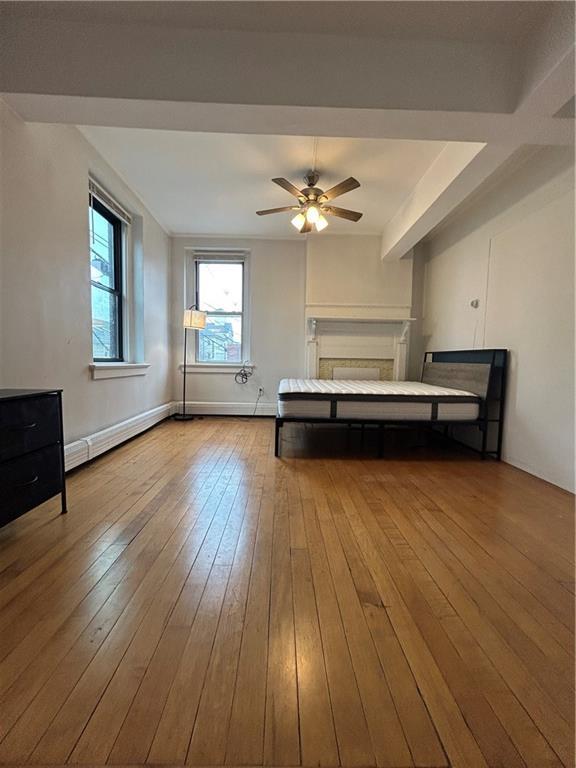 Foto principal - 374 Thames St
