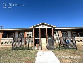 Building Photo - 311 SE 66th St