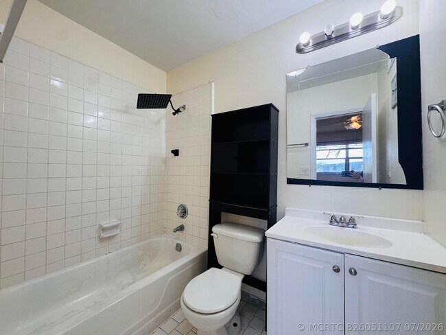 Foto del edificio - 8025 S Colony Cir