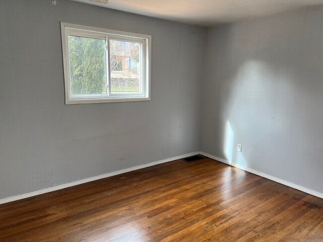 Photo - 7934 18th Ave SW House