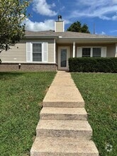 Building Photo - 1607 Signature Dr