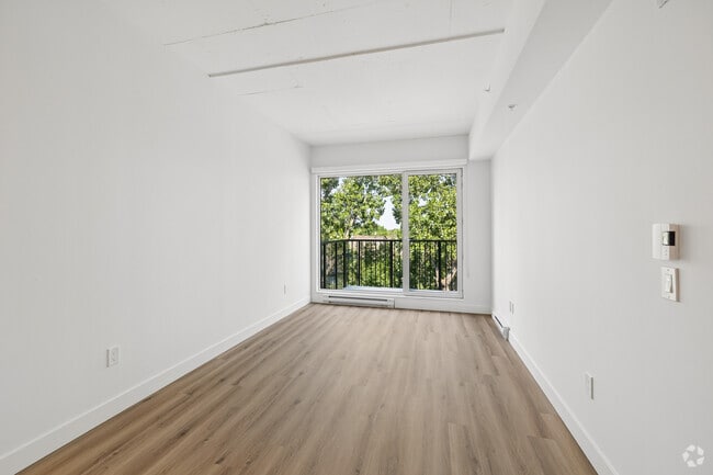 1BR, 1BA - 598SF - Living Room - Mellem Grace Dart