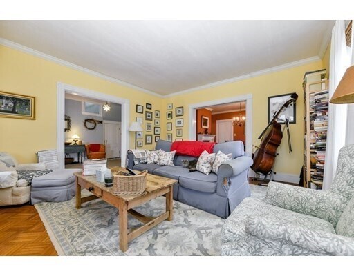 Building Photo - 395 Ashmont St