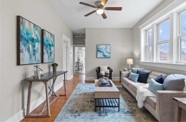 Foto del edificio - 5315 Devonshire Ave