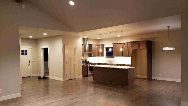 Foto del edificio - 4575 SW Antelope Ave