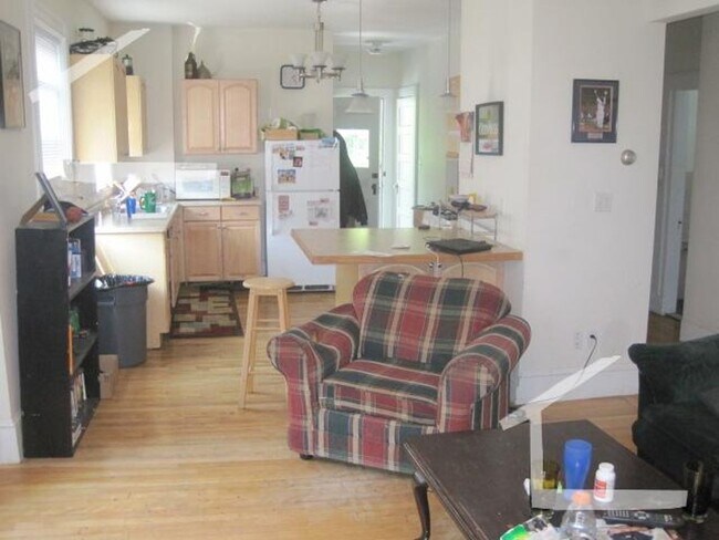 Photo - 344 Faneuil St Apartment