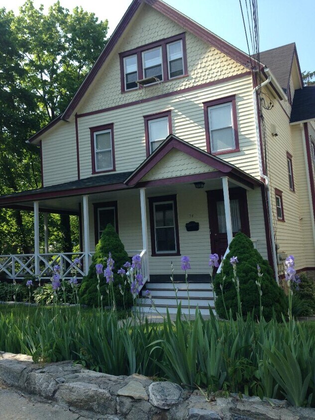 Primary Photo - 34 Leonard St