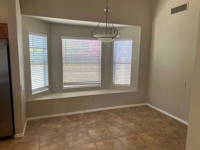 Building Photo - Fantastic 3 bed 2 bath Chandler home for Rent