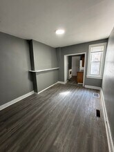 Building Photo - 417 Cedar St