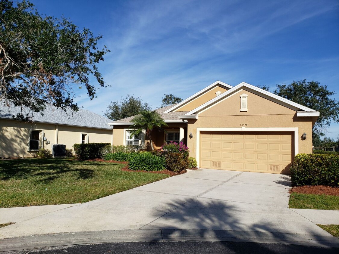 Foto principal - SUNCOAST LAKE ESTATES PORT CHARLOTTE ANNUA...