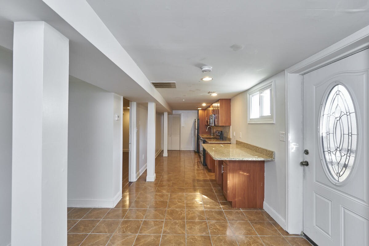 Primary Photo - 701 Irving St NW