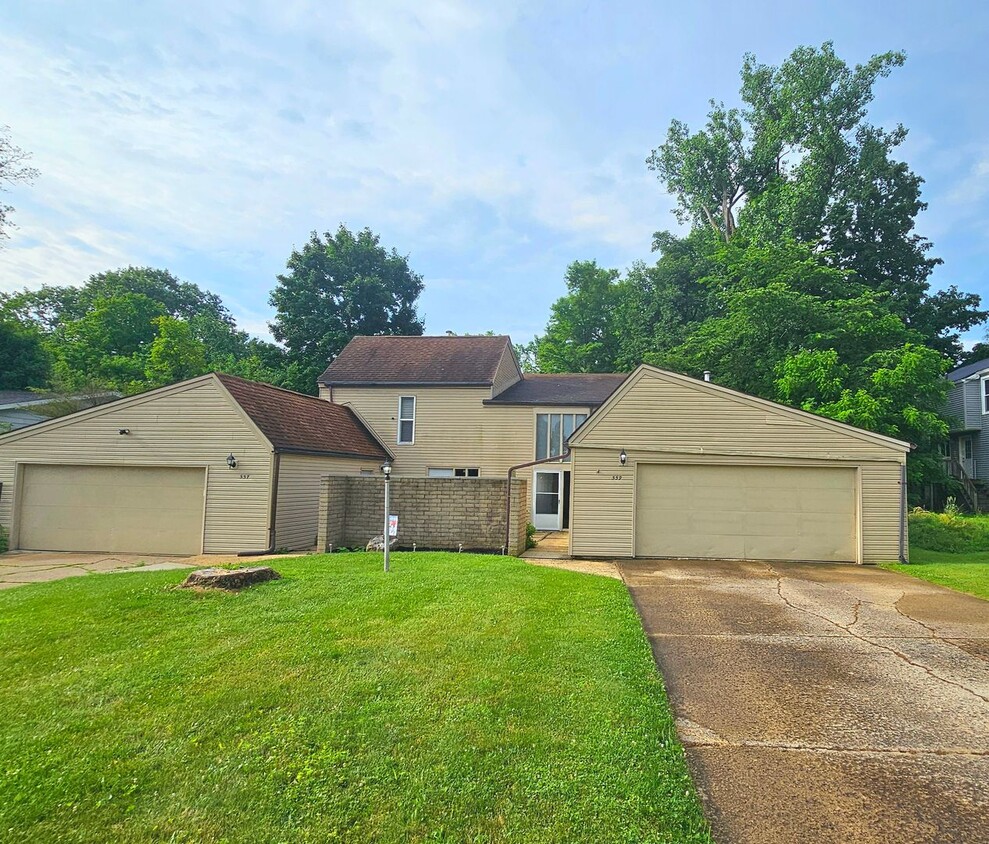 Foto principal - 557-559 Bailey Drive