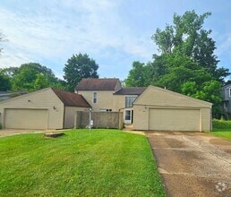 Building Photo - 557-559-559 Bailey Dr