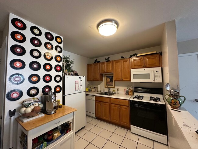 Interior Photo - 3069 Oakland