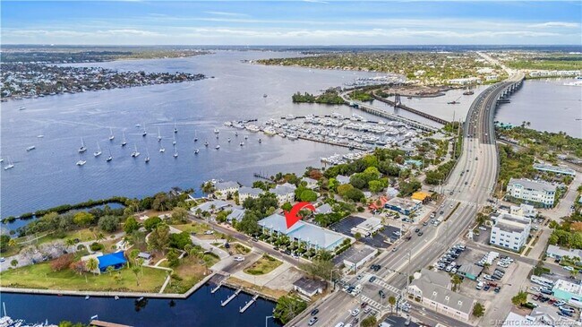 Building Photo - 521 SW Ocean Blvd