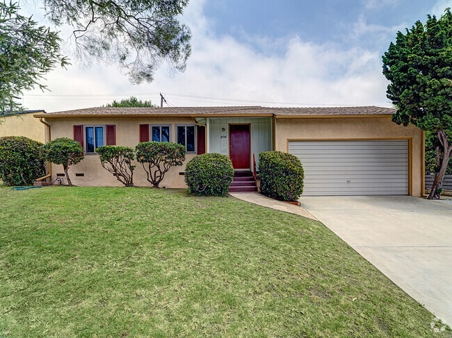Building Photo - 8716 Bleriot Ave