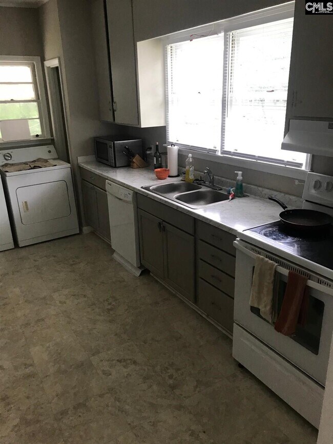 Foto del edificio - 2425 Cypress St