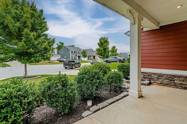 Building Photo - 921 St Elmos Ct