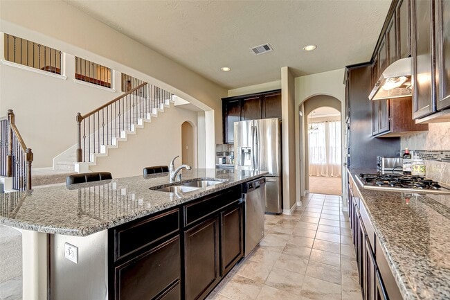 Building Photo - 907 River Delta Ln