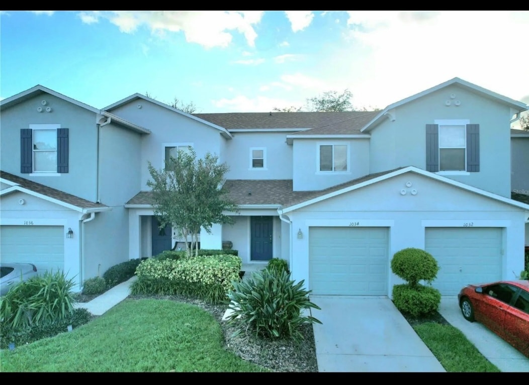 Primary Photo - 1034 Chalcedony St