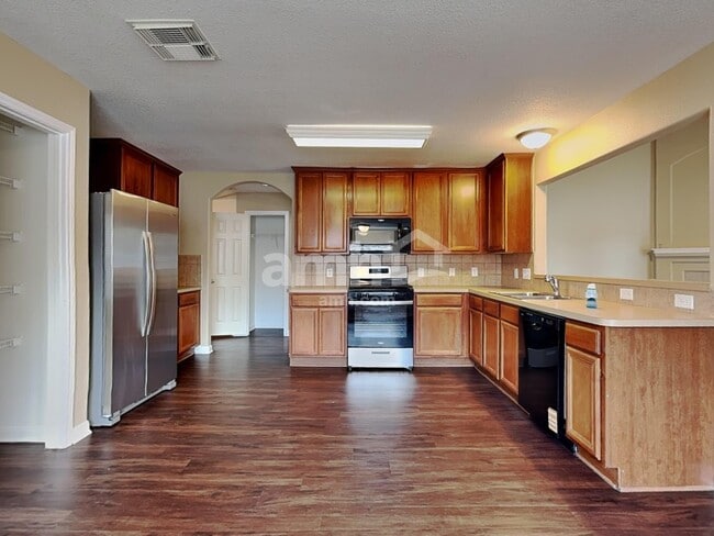 Foto del edificio - 22927 Lily Creek Dr