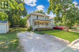 Building Photo - 4220 Hixon St