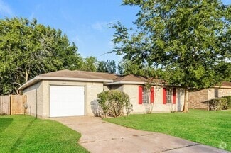 Building Photo - 12707 Glen Hollow Dr